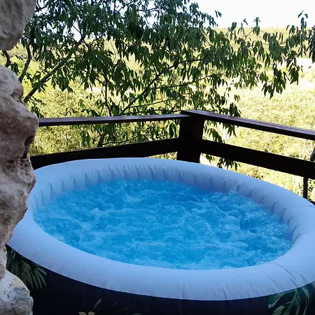 Cocoon * Lagorce (Ardeche)